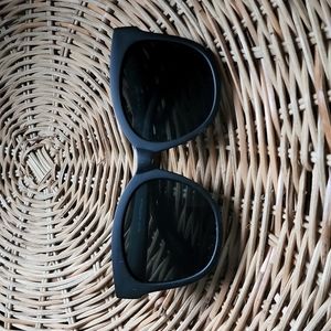 CLOSET CLEAN OUT Quay Sunglasses